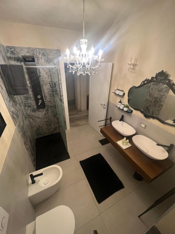 Casa Vacanza Ginevra เจนัว ภายนอก รูปภาพ
